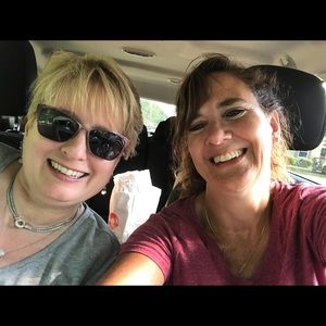 Meet your Posher, Pam